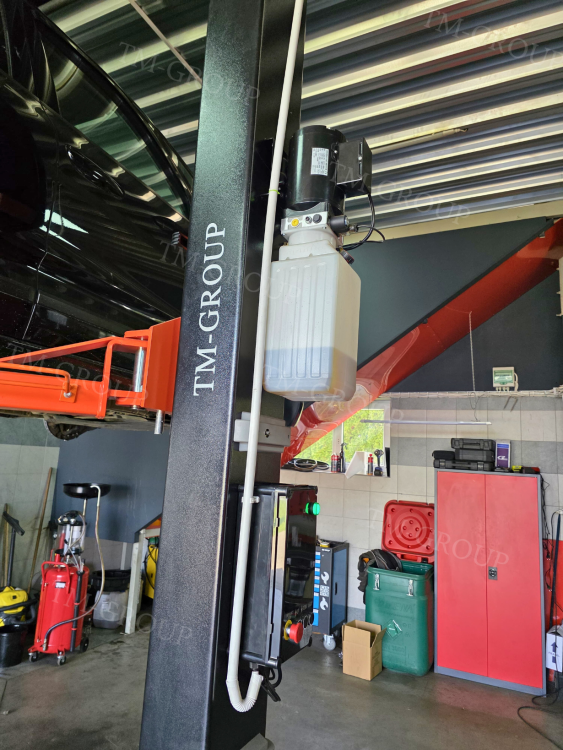 Podnośnik Dwukolumnowy Warsztatowy do Busów 5,5T Automat + Olej TM-GROUP